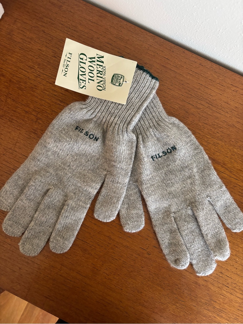 New Filson made in the USA 100% merino wool gloves